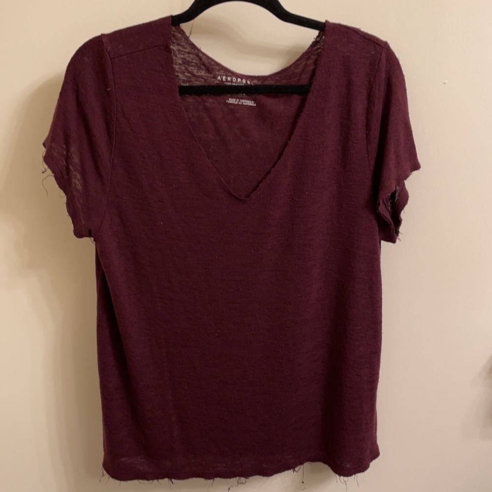 Aeropostale T-shirt Size L Color Burgundy